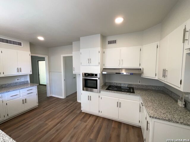 1205 G St Property Photo 8