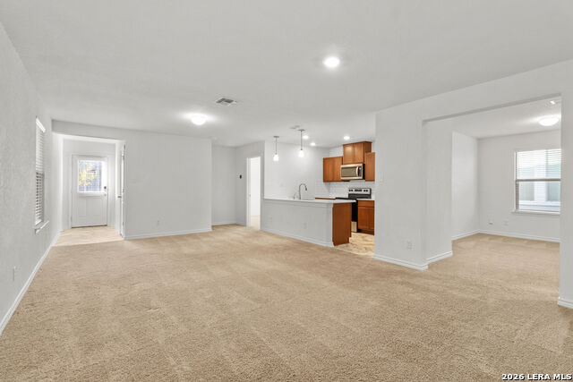 6613 Willow Landing Property Photo 3