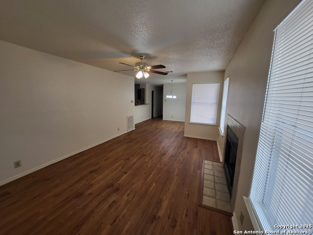 7206 Gaslamp Ln Property Photo 3
