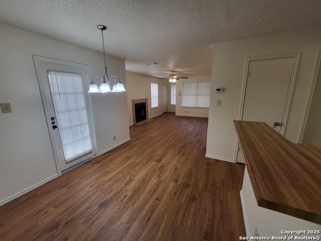 7206 Gaslamp Ln Property Photo 5