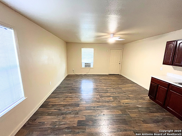 227 Landa Ave Property Photo 3