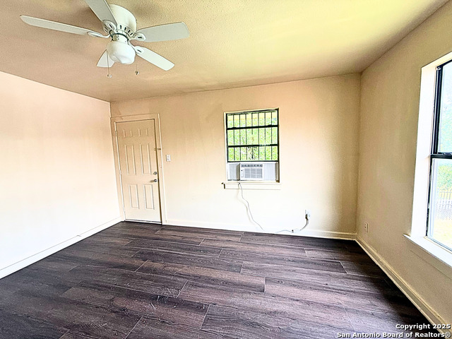 227 Landa Ave Property Photo 6