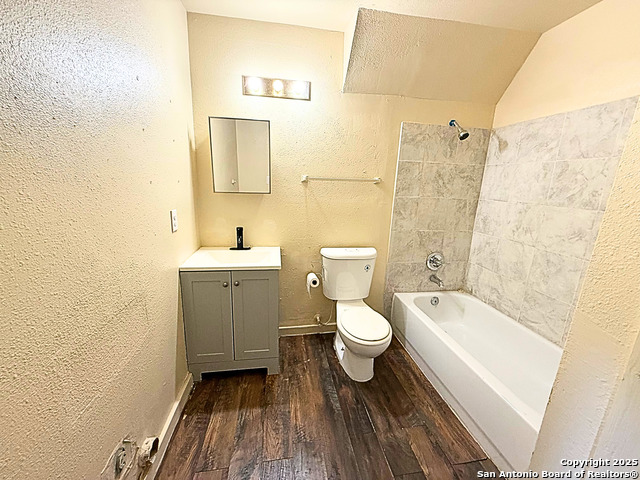 227 Landa Ave Property Photo 7