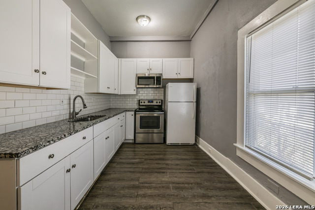 248 Clifford Ct Property Photo 8