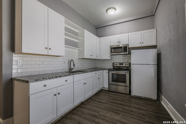 248 Clifford Ct Property Photo 9