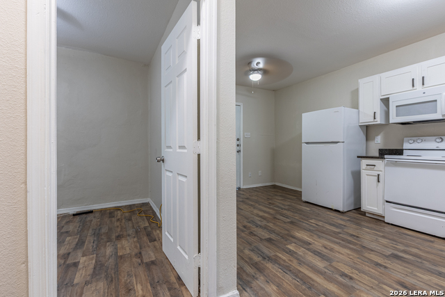 834 Division Ave Property Photo 11