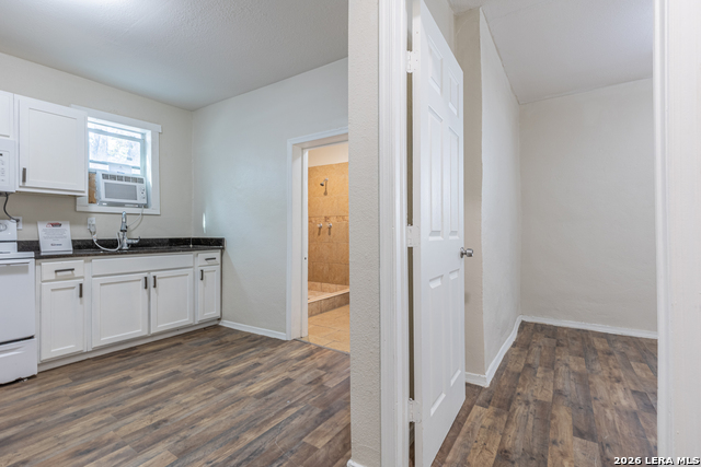 834 Division Ave Property Photo 12