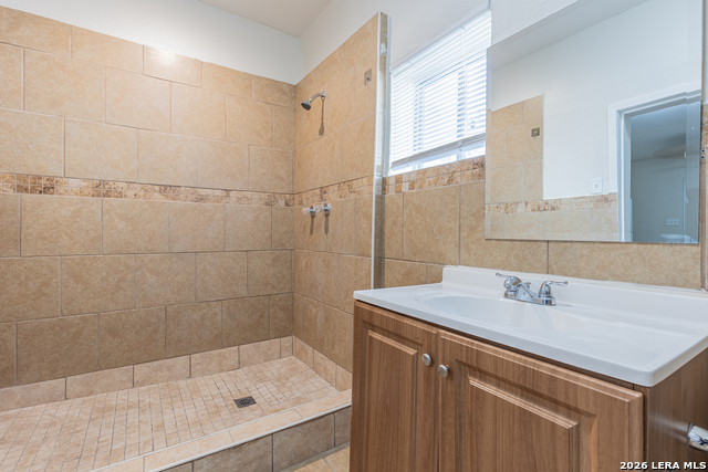 834 Division Ave Property Photo 18