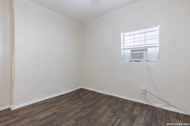 834 Division Ave Property Photo 24