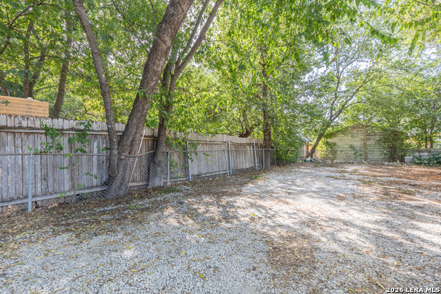 834 Division Ave Property Photo 27