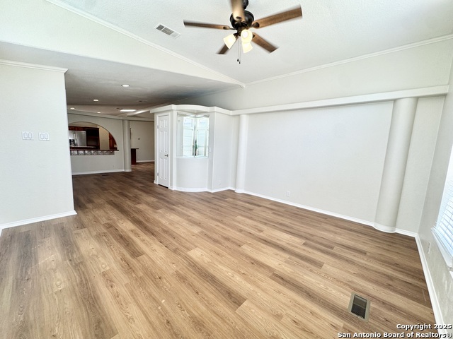 191 Corridor Oaks Property Photo 8