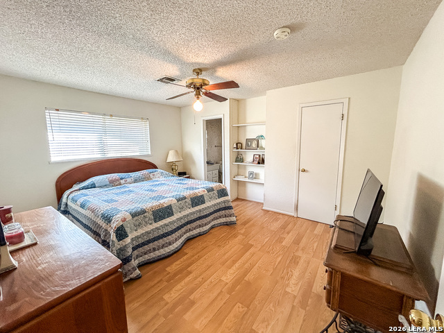 1406 Las Palmas Property Photo 20