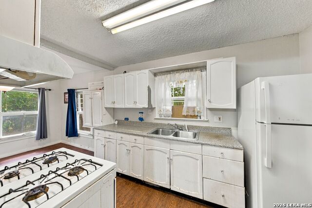 146 Zilla St Property Photo 13