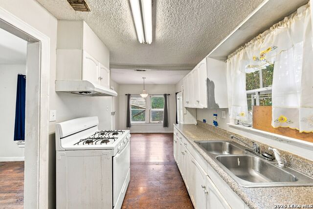 146 Zilla St Property Photo 14