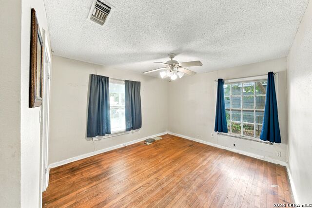 146 Zilla St Property Photo 17