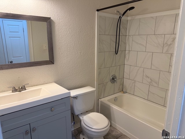 211 Rivertree Property Photo 10