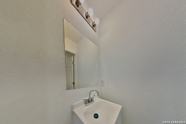 3034 W Salinas Property Photo 13