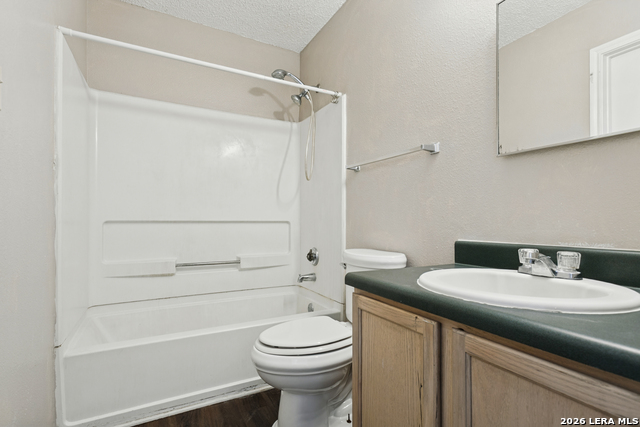 8010 Chestnut Cape Dr Property Photo 10