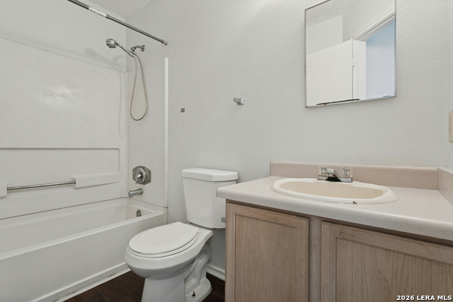 8010 Chestnut Cape Dr Property Photo 13