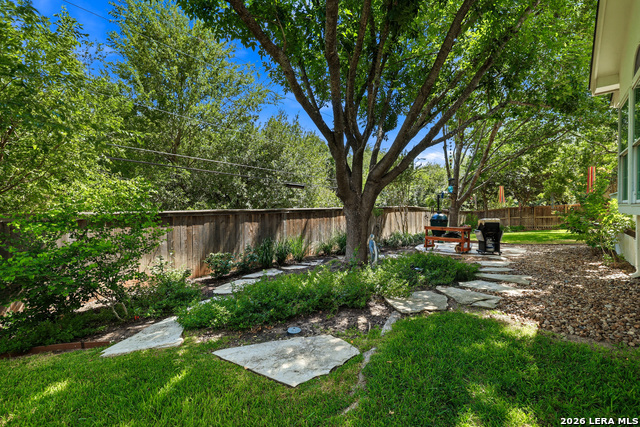 1718 Fawn Blf Property Photo 47