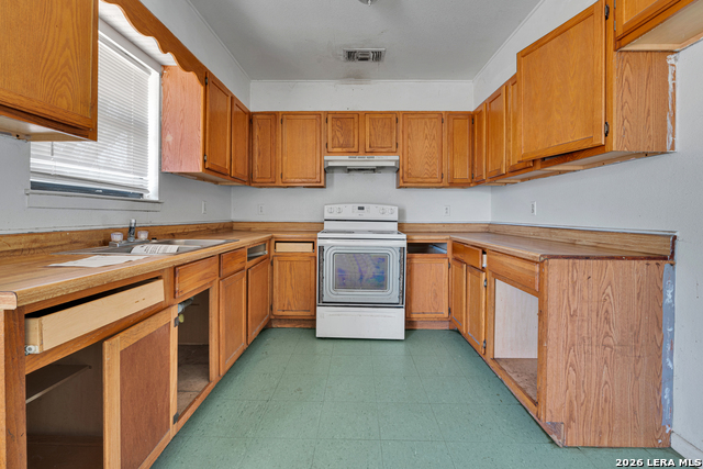 2826 Trails W Property Photo 8