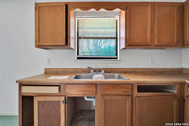 2826 Trails W Property Photo 9