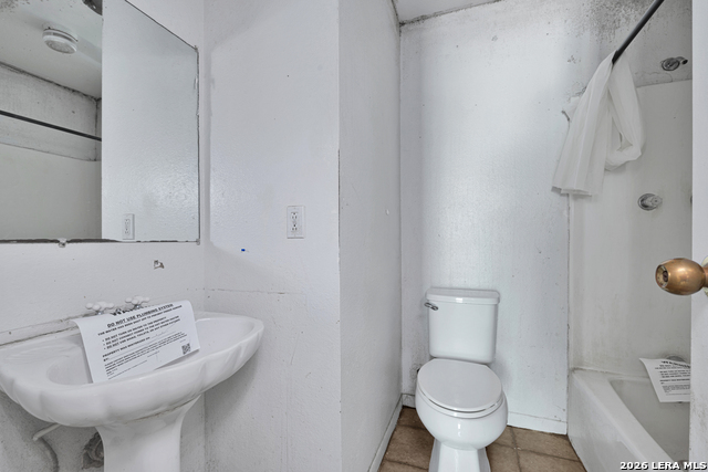 2826 Trails W Property Photo 11