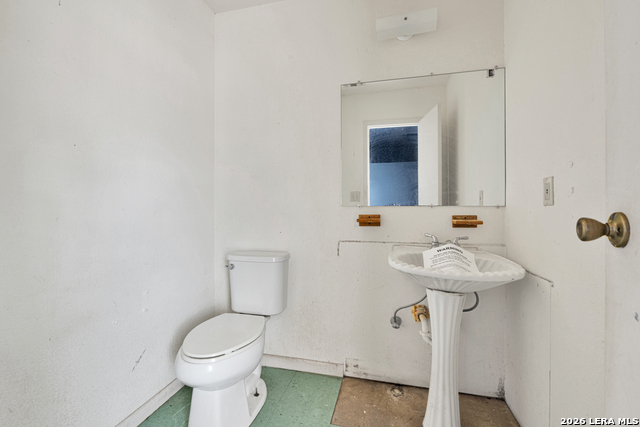 2826 Trails W Property Photo 14