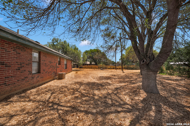 2826 Trails W Property Photo 21