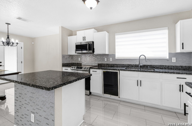 9834 Barhill Bay Property Photo 8
