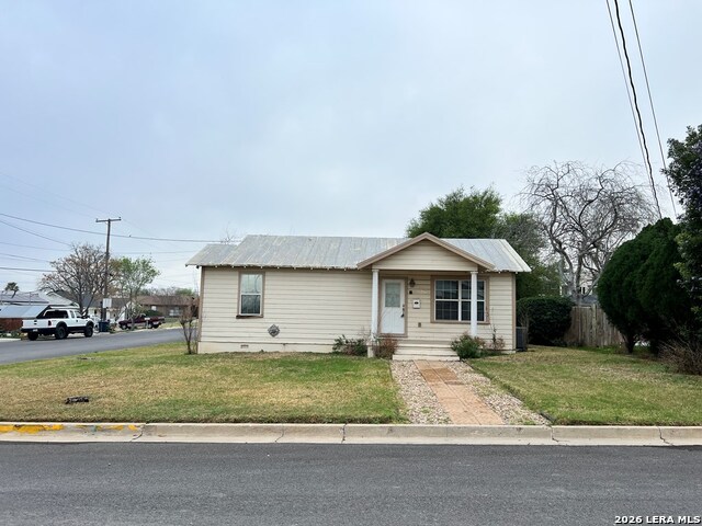 990 Evans Property Photo 2