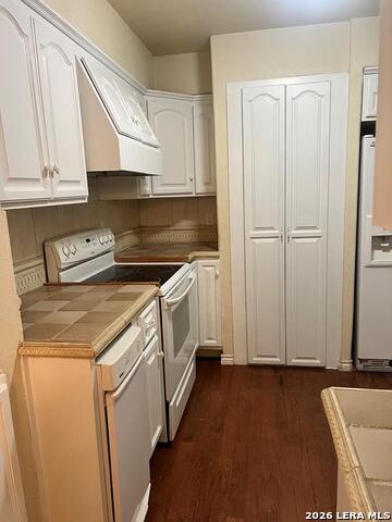 990 Evans Property Photo 9