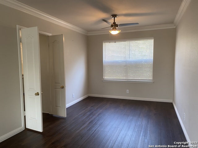 614 Stoneway Dr Property Photo 7