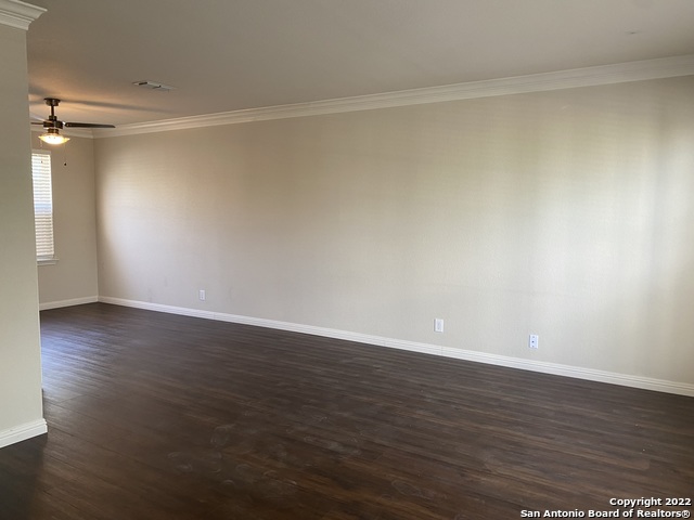 614 Stoneway Dr Property Photo 8
