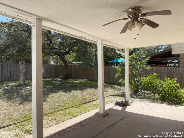 614 Stoneway Dr Property Photo 14