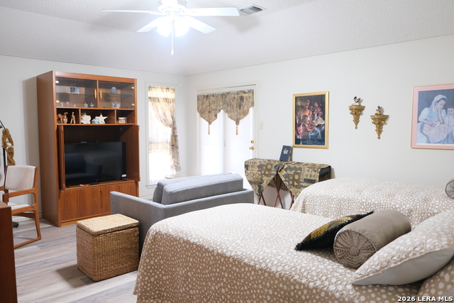 6006 Shady Creek Property Photo 5