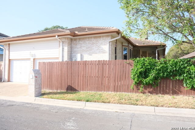 6006 Shady Creek Property Photo 32