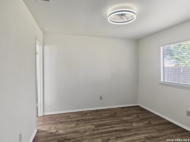 5847 Cliffmont Drive Property Photo 16