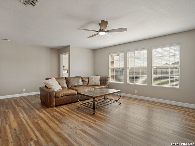 24715 Hickory Mdw Property Photo 13
