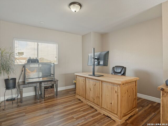 24715 Hickory Mdw Property Photo 14
