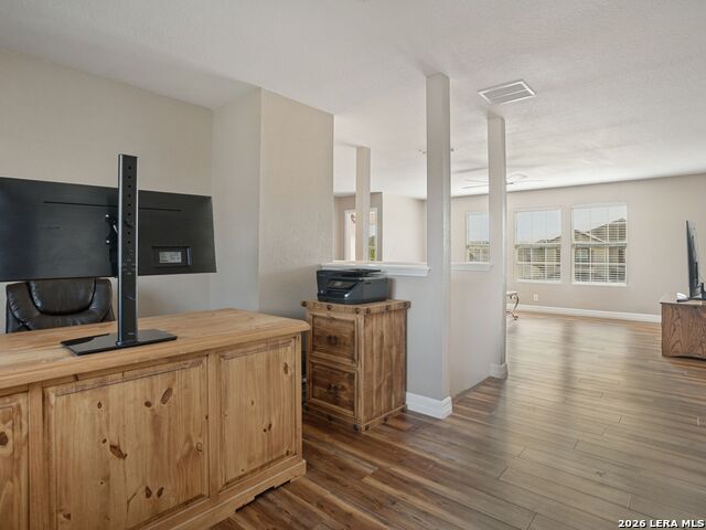 24715 Hickory Mdw Property Photo 15