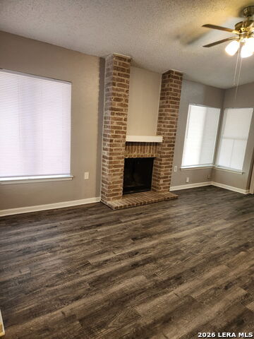 8422 Clear Meadow Property Photo 5