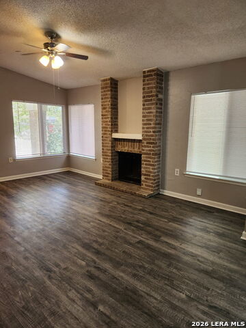 8422 Clear Meadow Property Photo 6