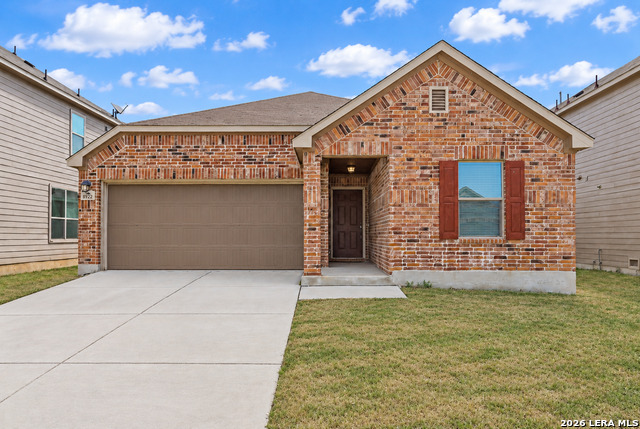8922 VICTORIA LK Property Photo 1