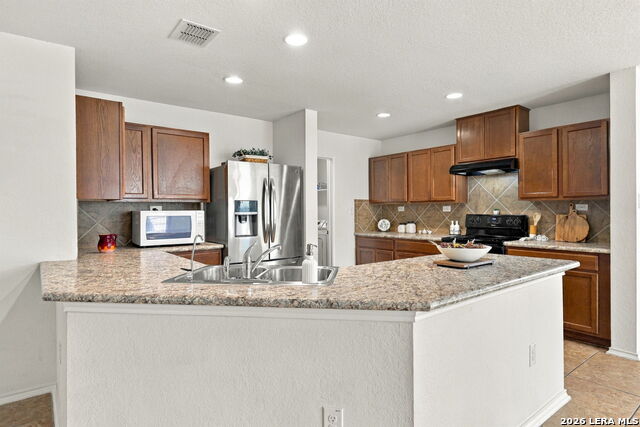 8922 Victoria Lk Property Photo 11