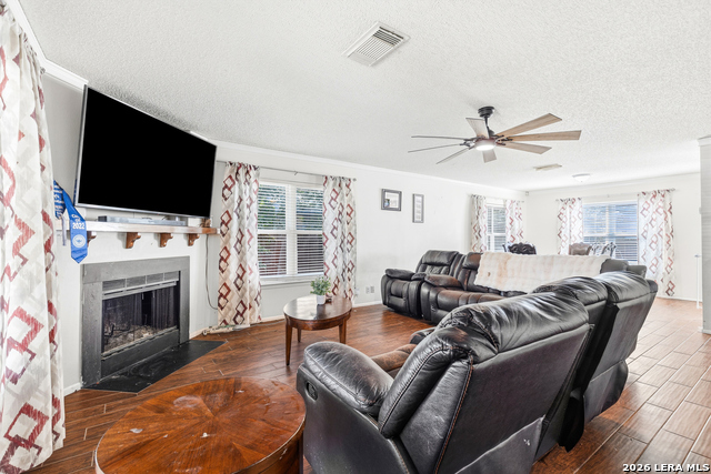7503 Garden Grv Property Photo 3