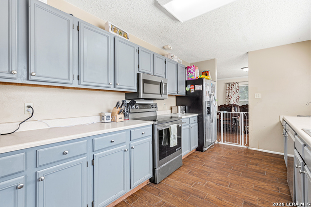 7503 Garden Grv Property Photo 8