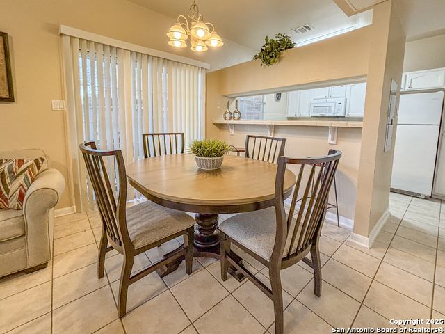 129 Chapel Hill Circle Property Photo 4