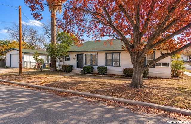 455 Walton Ave Property Photo 6