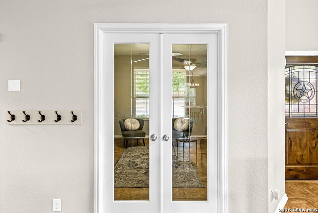 131 Tufted Crest Property Photo 18